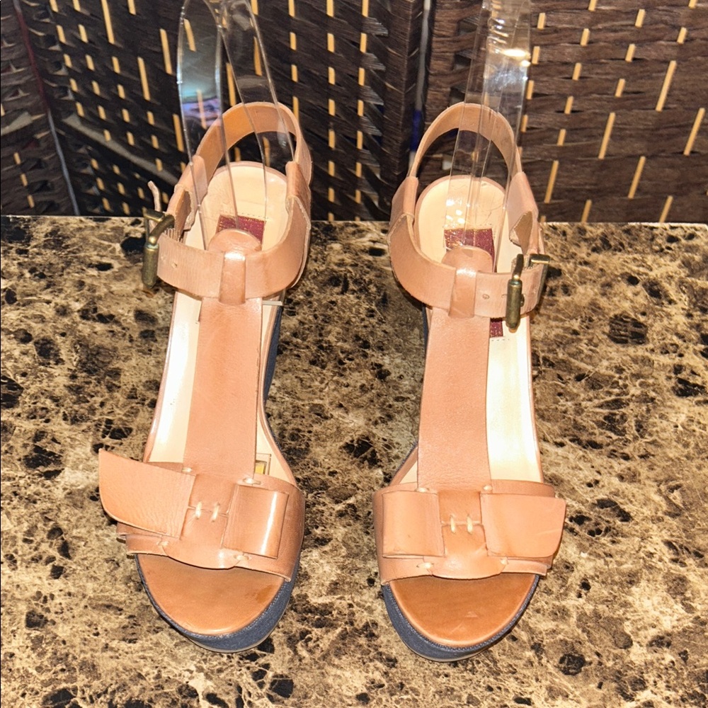 KALISTOGO 7 For All Mankind Elegant Tan Women's Sandals 8.5M - Picture 1 of 16